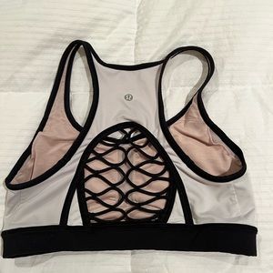 Lululemon sports bra